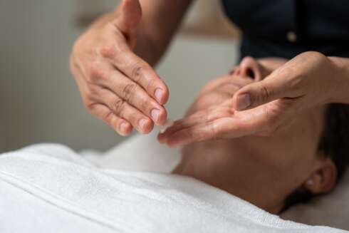 Soin bien-être Massage du visage REVITALISANT